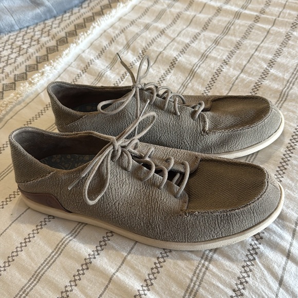 Men’s OluKai, leather lace up shoes! - Picture 2 of 6